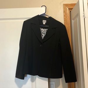 Black dress jacket barely worn, says size 1